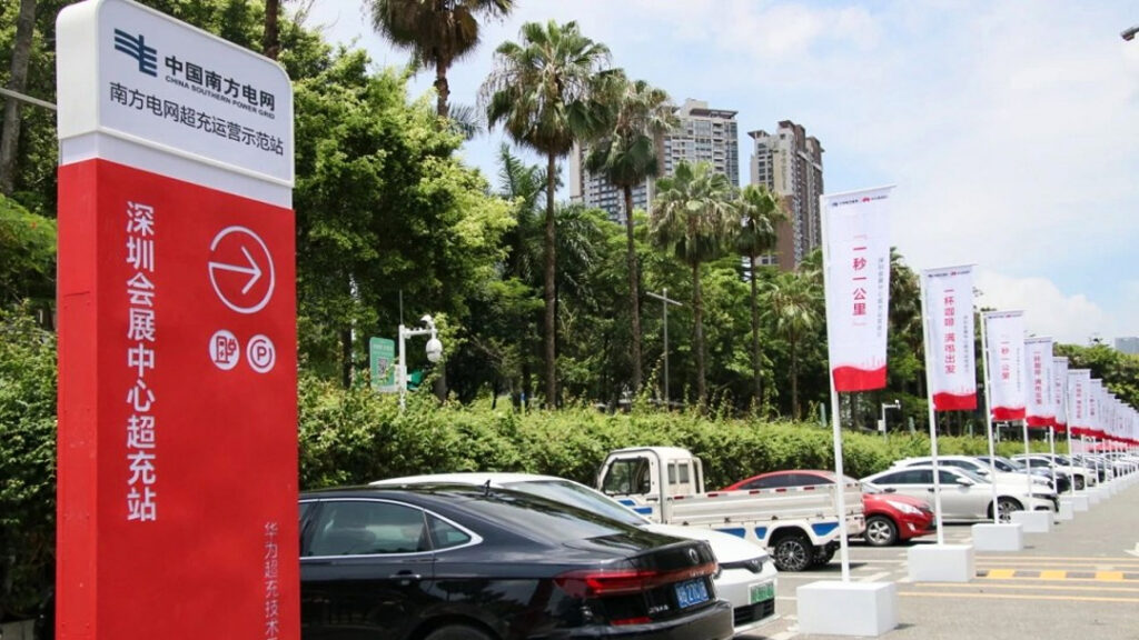 部署新的超充桩对电网有哪些要求和影响?